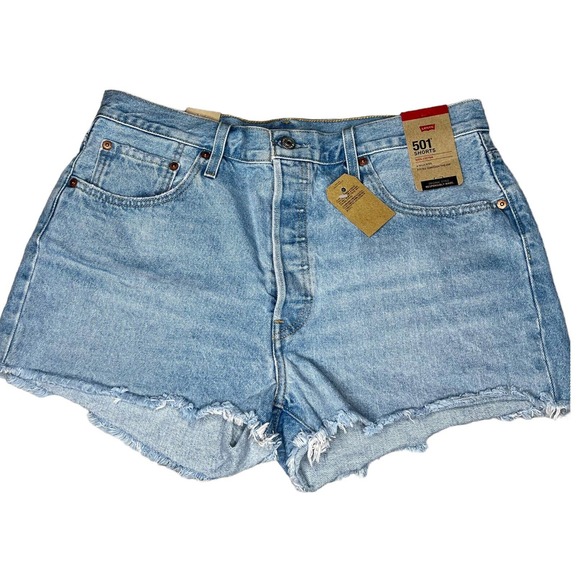 Levi's Pants - NWT Levi’s Women’s 501 High Rise Button Fly Frayed Shorts Size 33